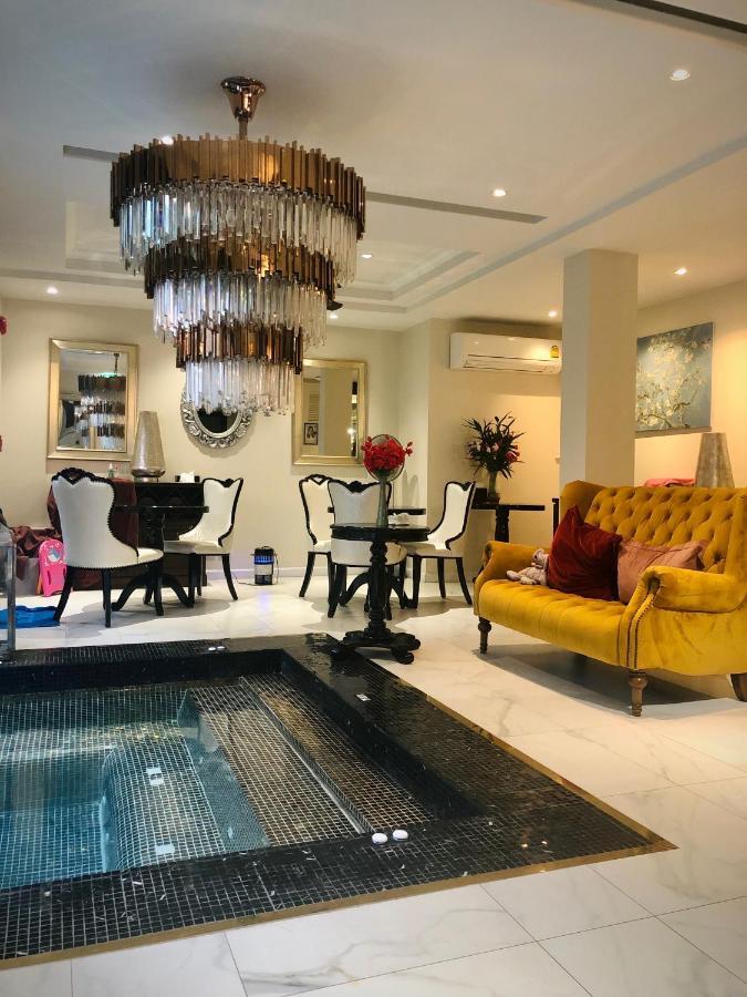Hotel Nanta Glam Cm & Residences Chiang Mai
