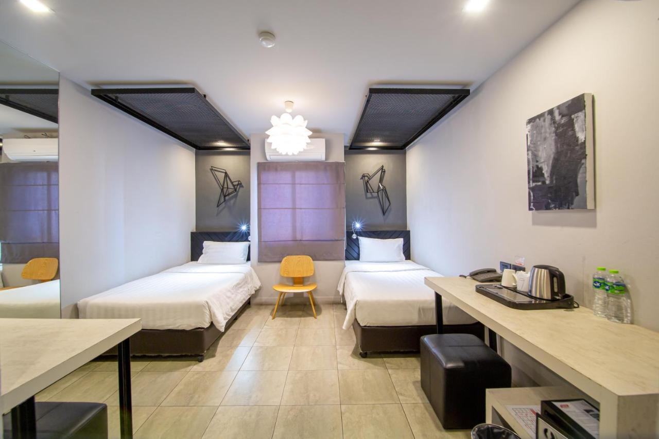 Hotel We Terminal 4*