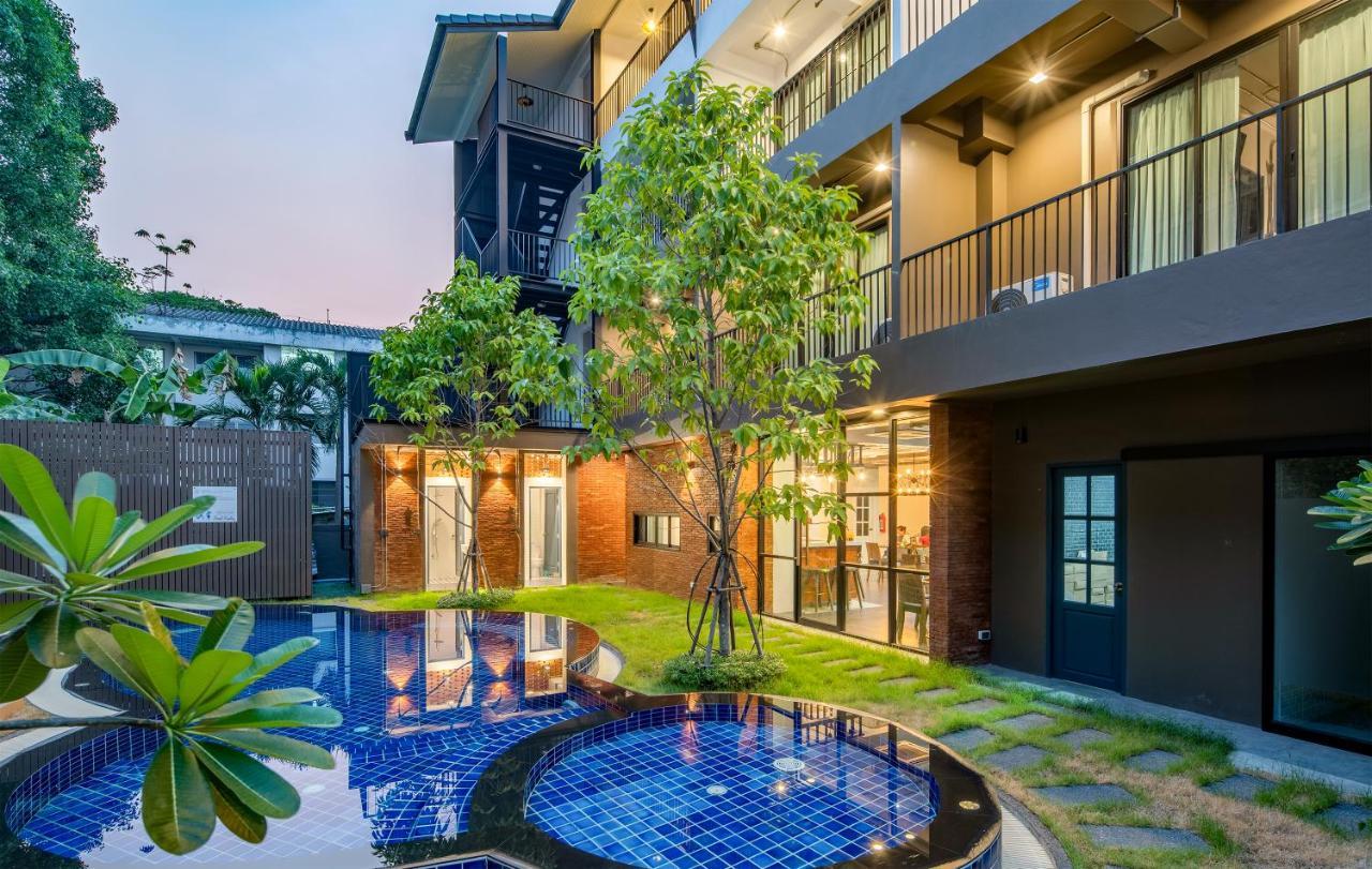 Hotel Momo 4*