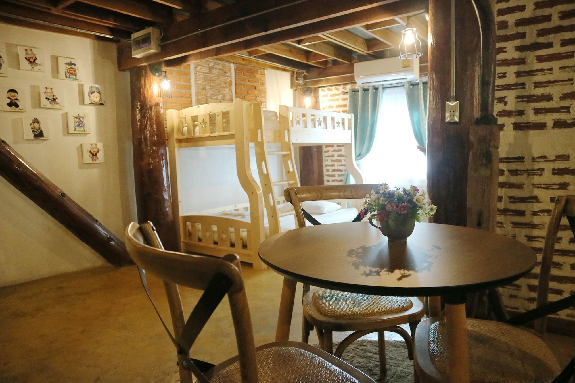 Hotel Loghome Boutique Chiang Mai