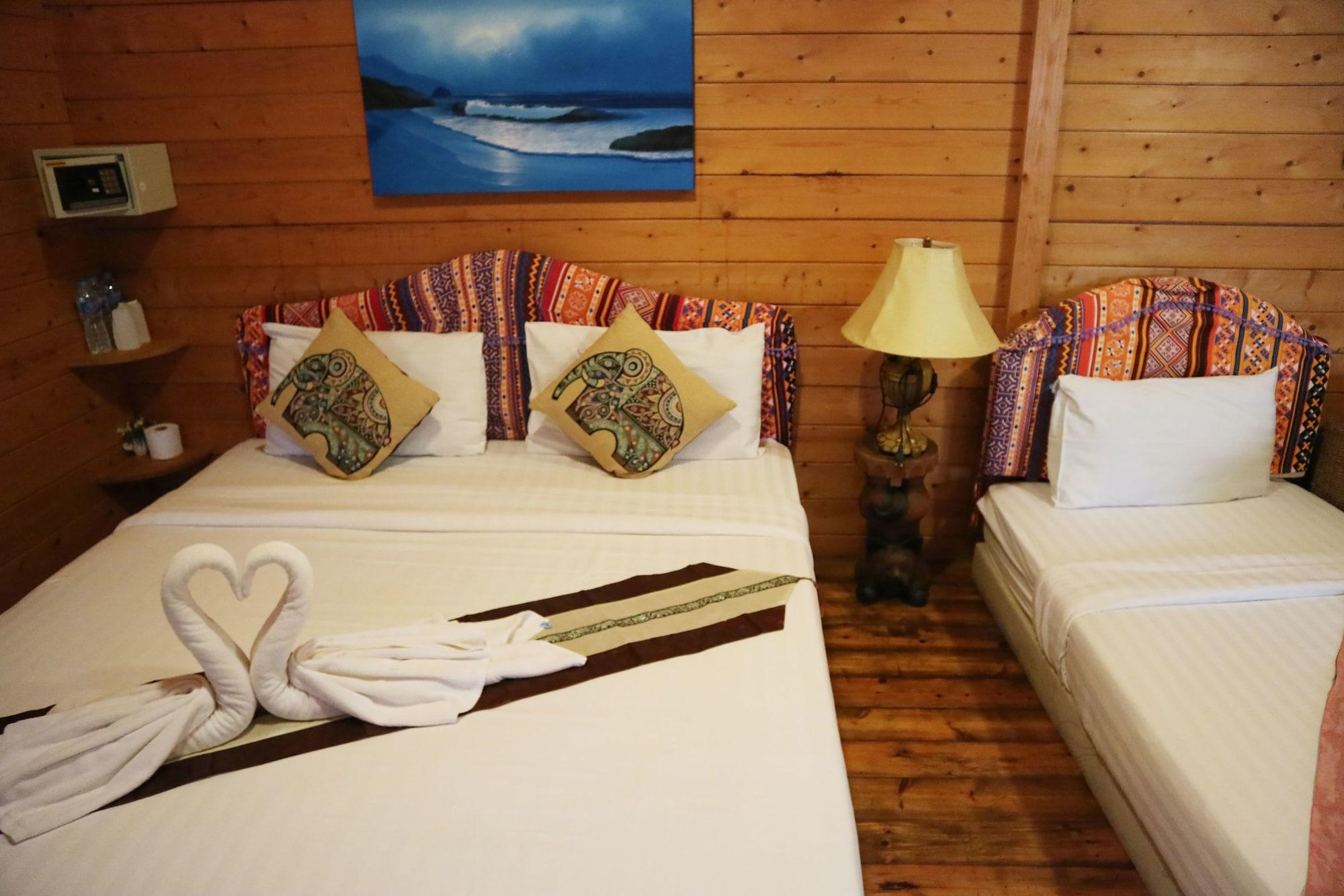Loghome Boutique Hotel