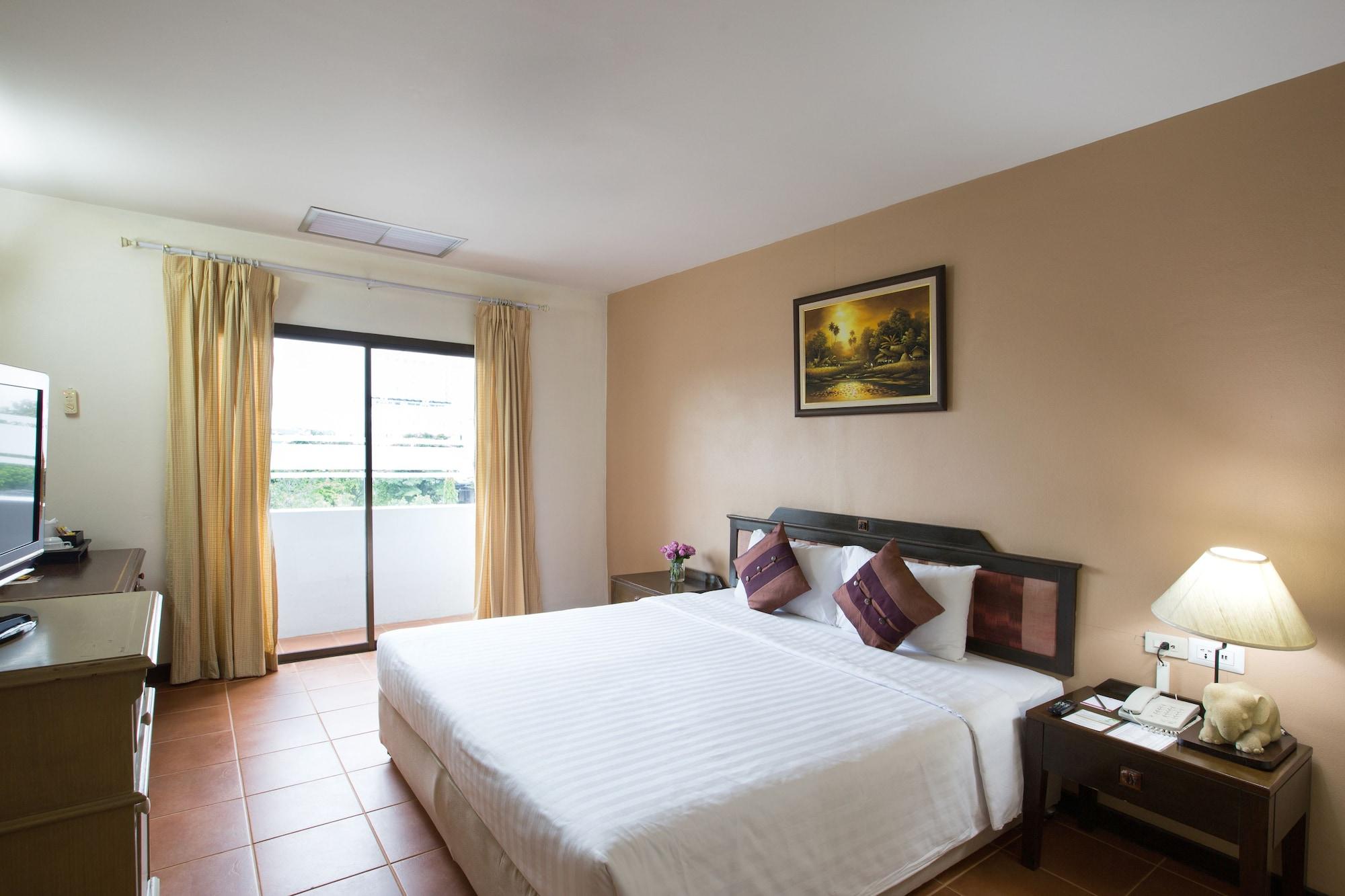 Hotel Night Bazaar Place 3*