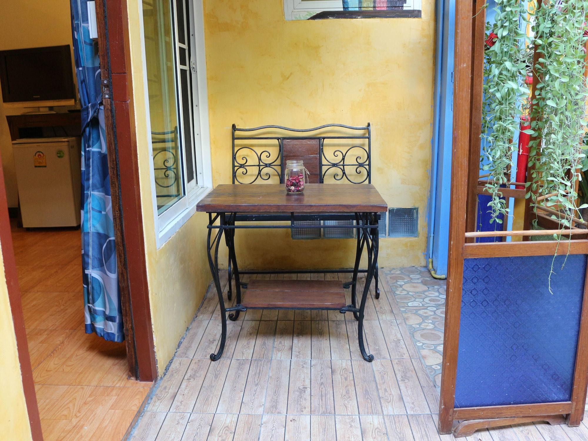 Changmoi House 3* Chiang Mai