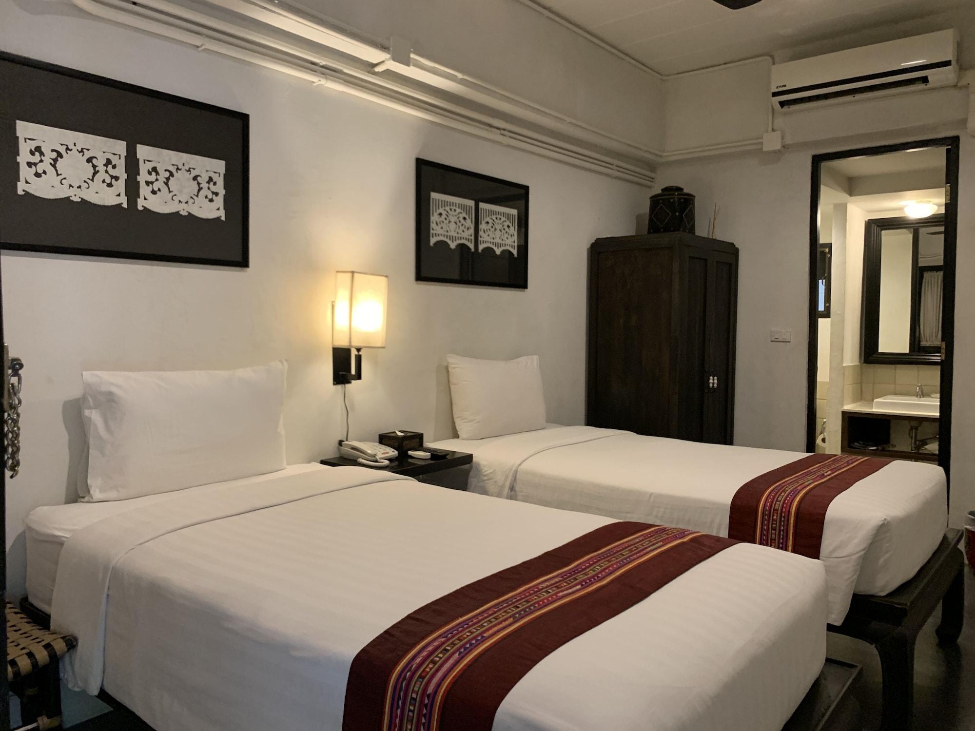 99 The Gallery Hotel- Sha Extra 3*