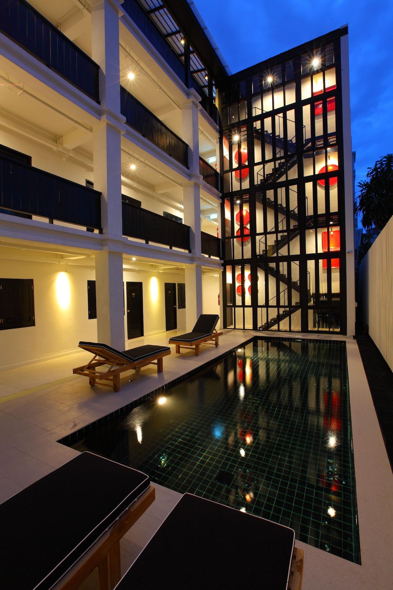 99 The Gallery Hotel- Sha Extra 3*