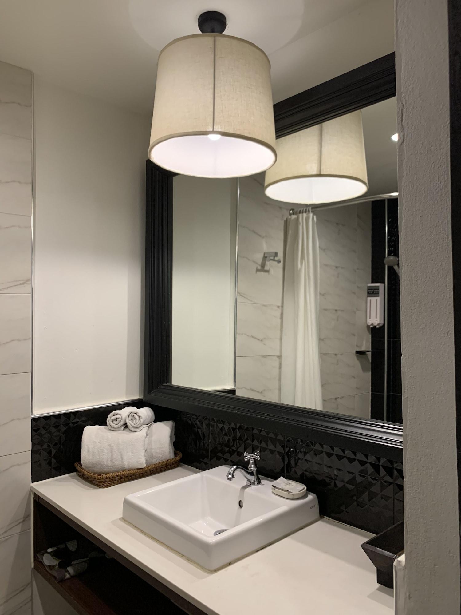 Hotel 99 The Gallery Hotel- Sha Extra 3*