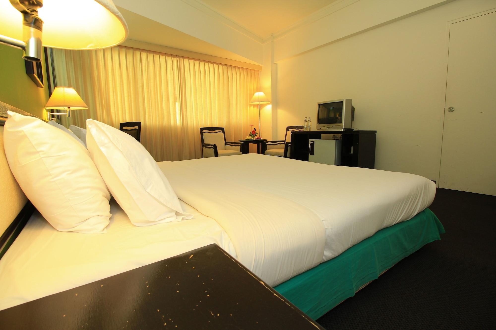 Hotel Hill 4*