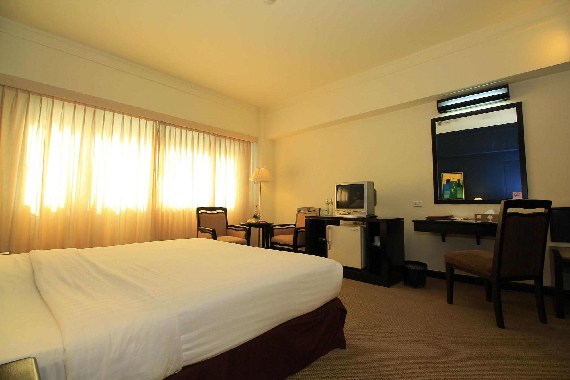 Hill Hotel Chiang Mai