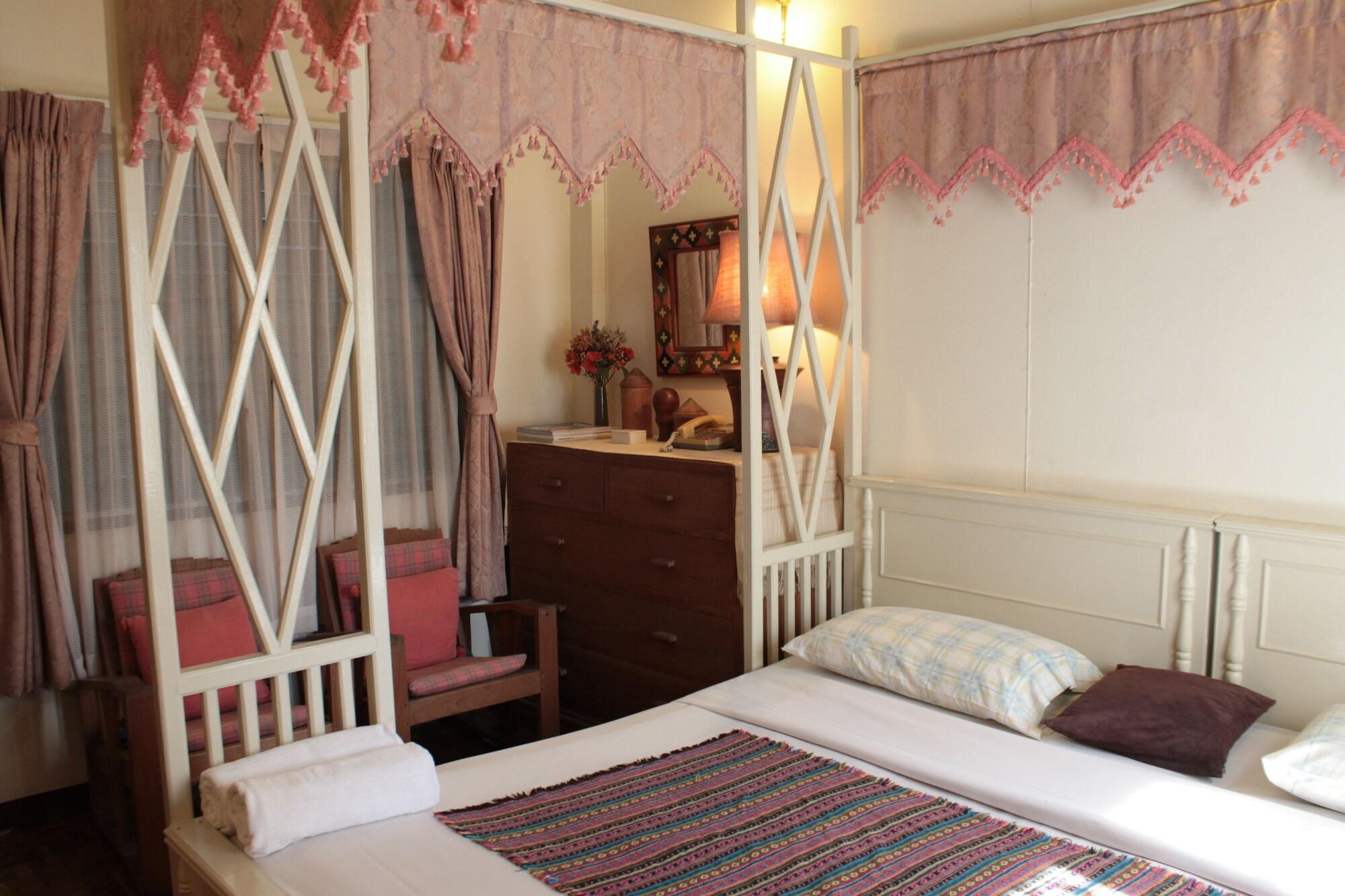 Hotel Suan Doi House &