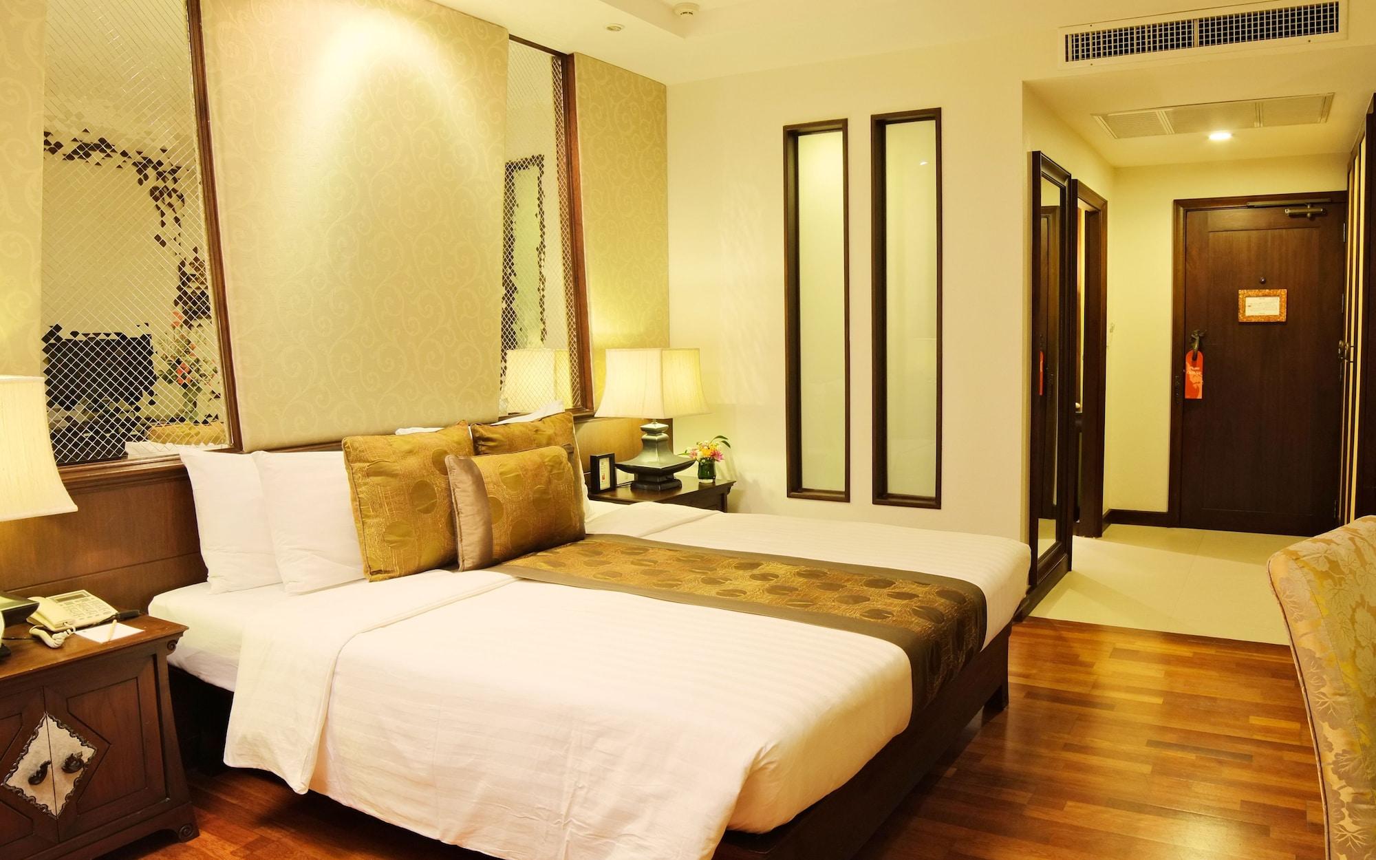 De Naga Hotel,