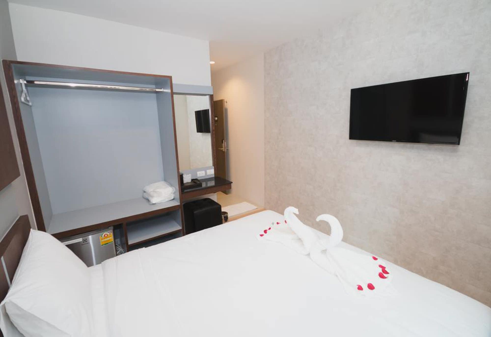 The Y Smart Hotel 2*