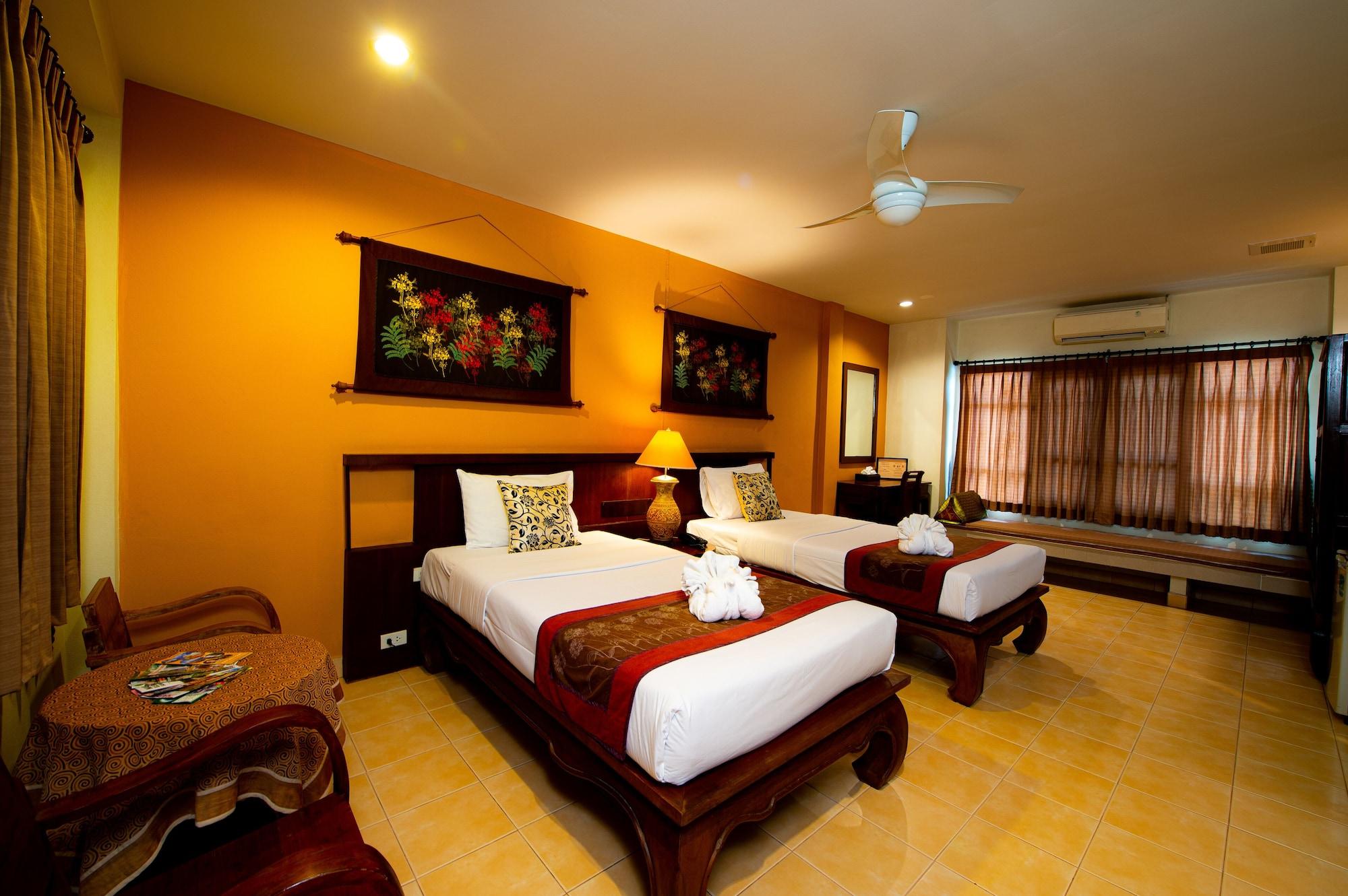Tadkham Village, 3*