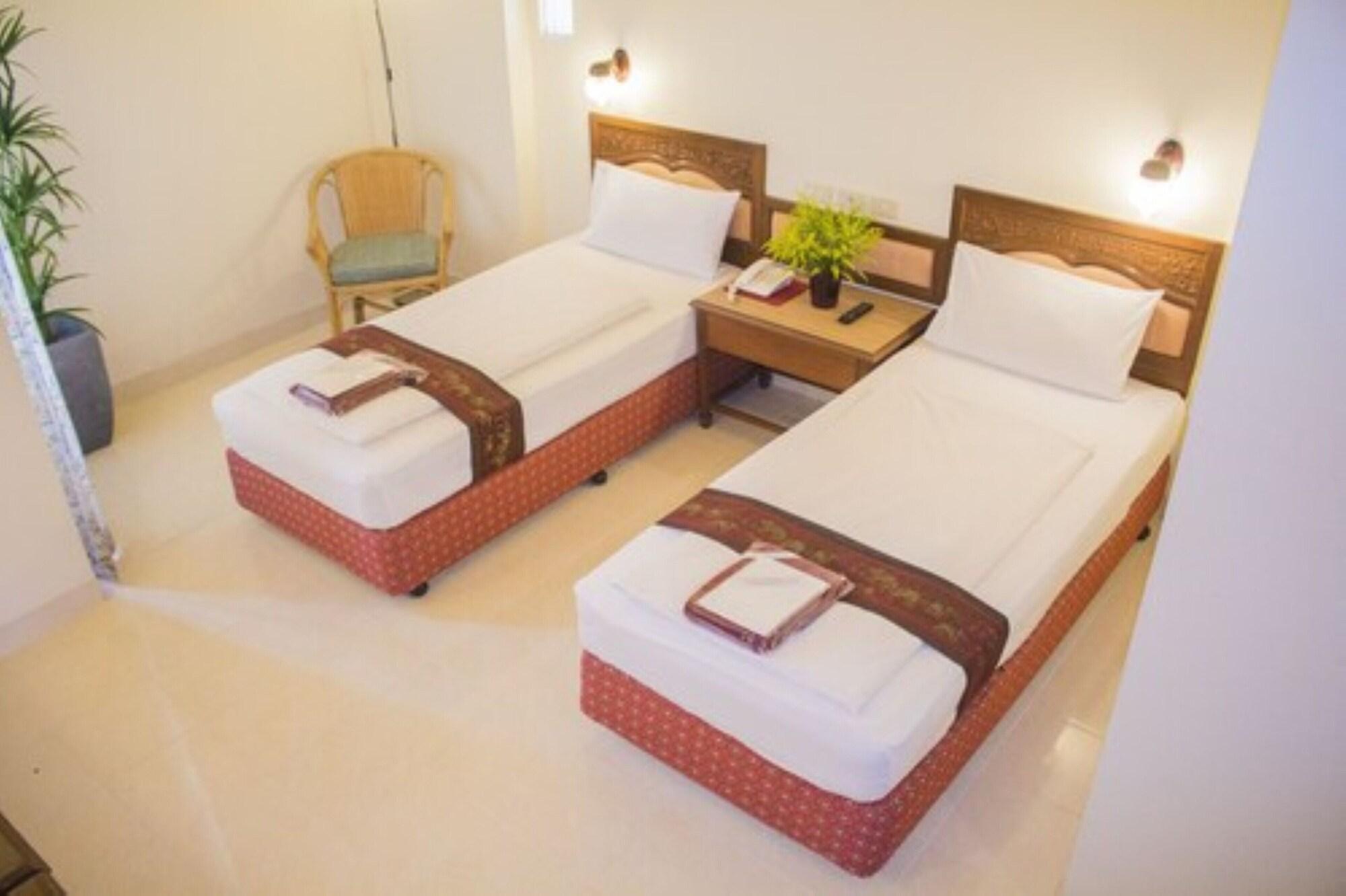 People Place Boutique In Town - Sha Extra Plus Hotel 3*