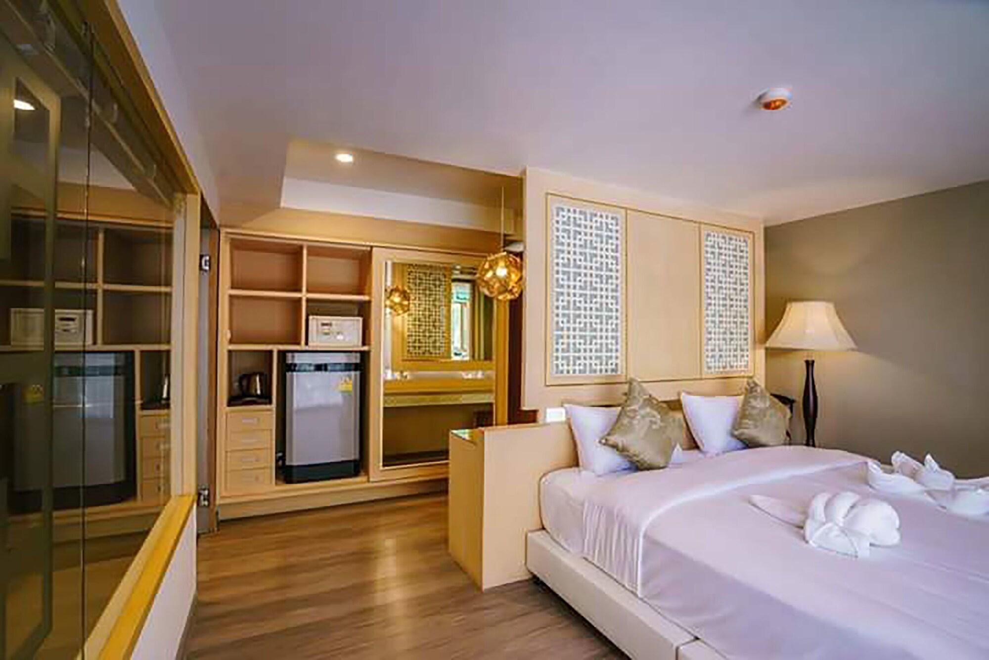 Hotel Moon Dragon
