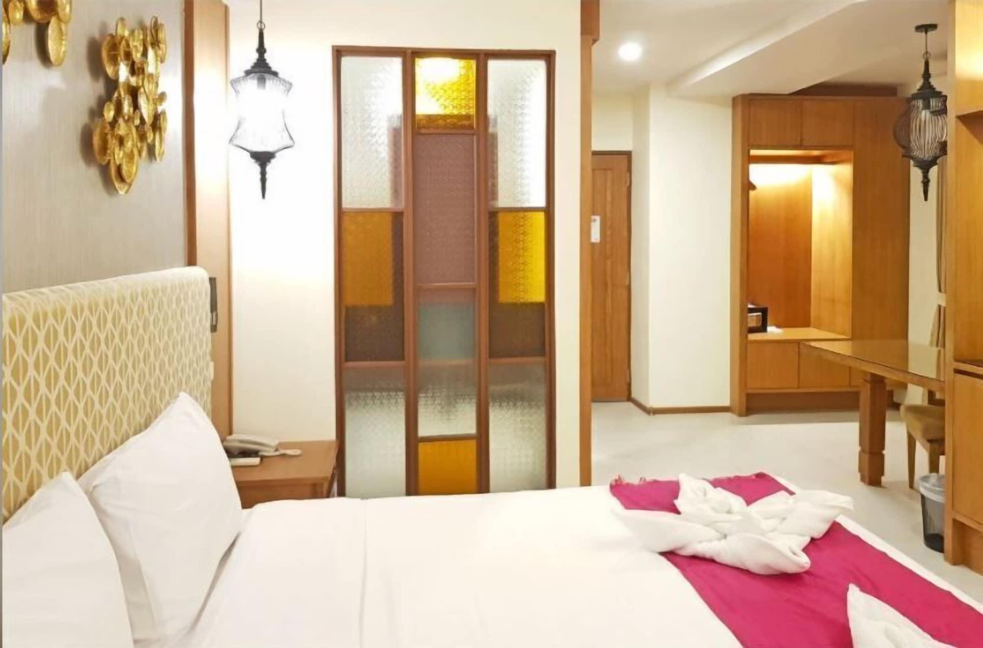 The Signature @ Thapae Hotel