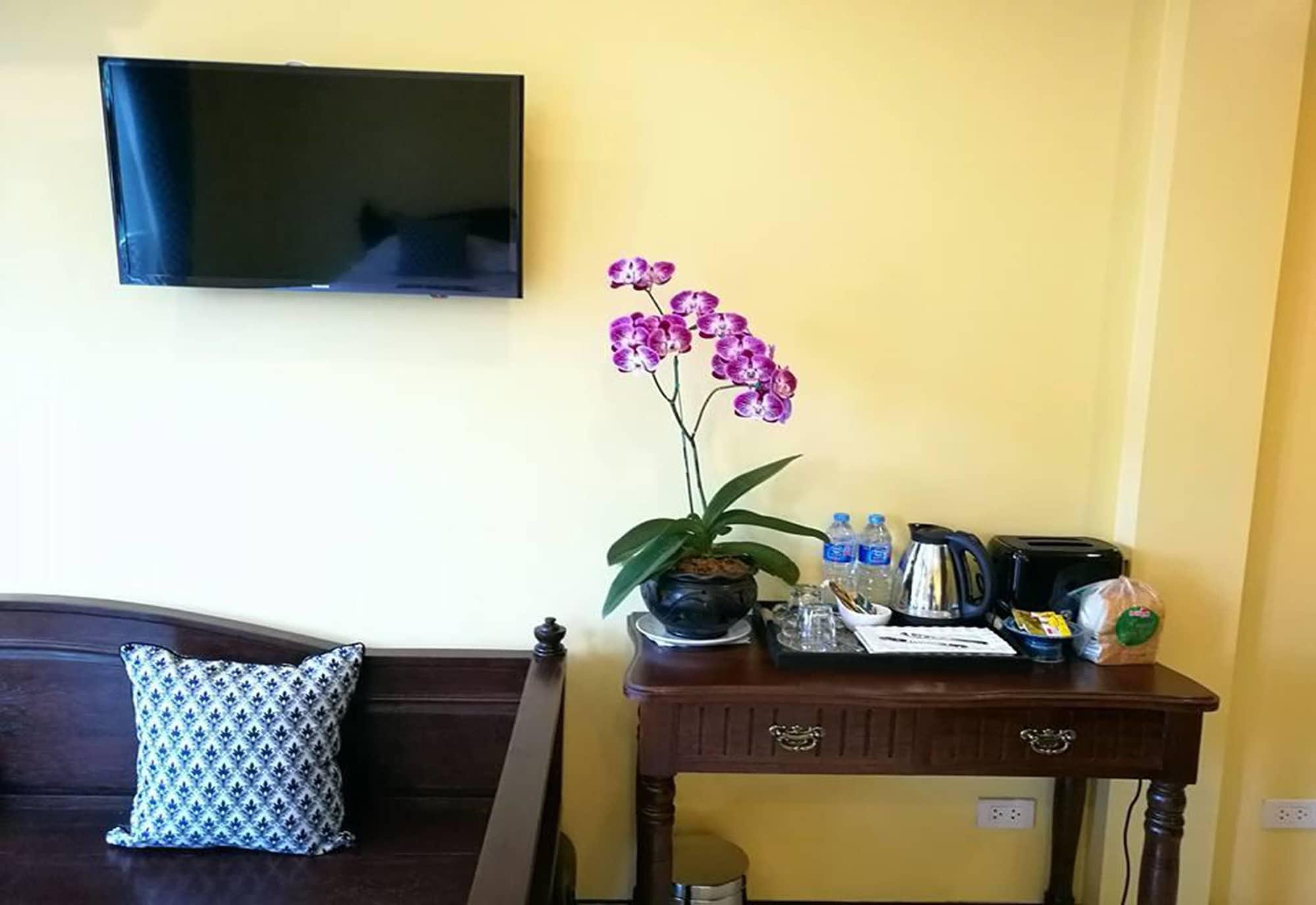 Hotel The Velvet Orchid
