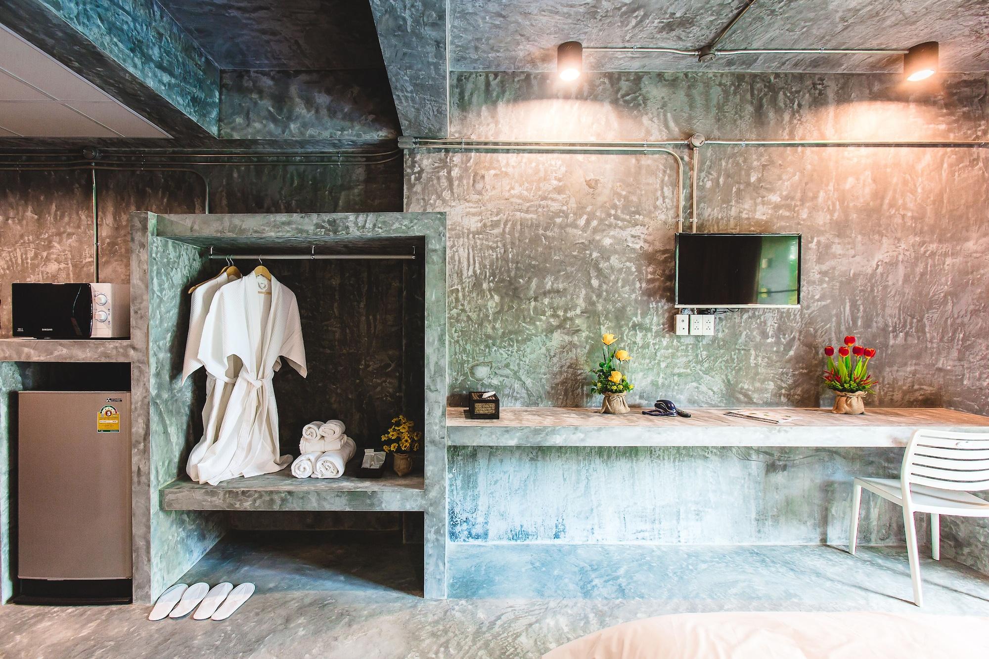 Stucco Loft Residency Chiang Mai