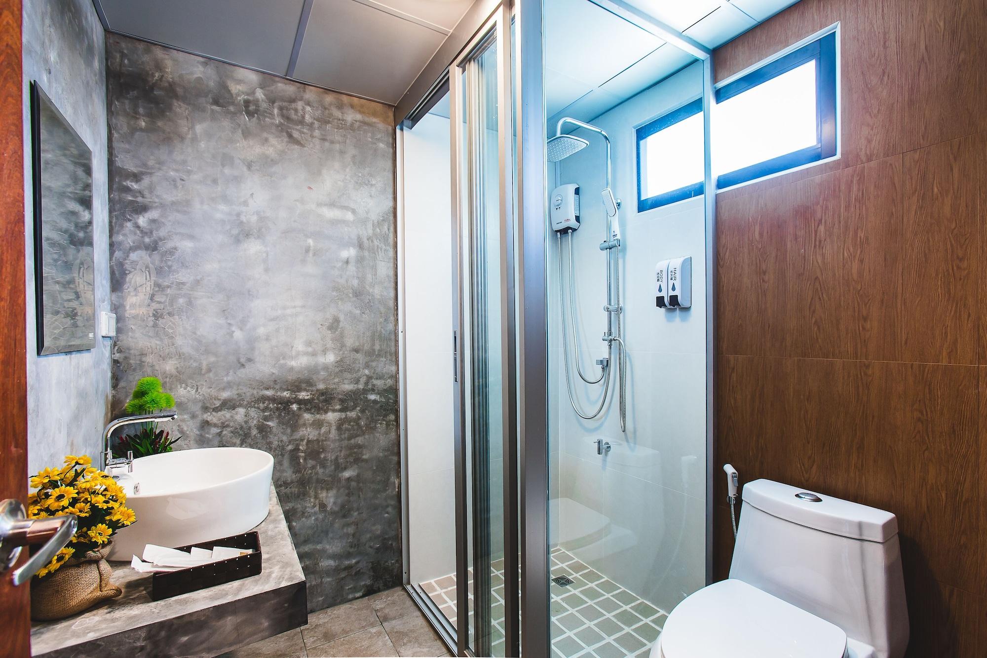 Stucco Loft Residency Hotel Chiang Mai
