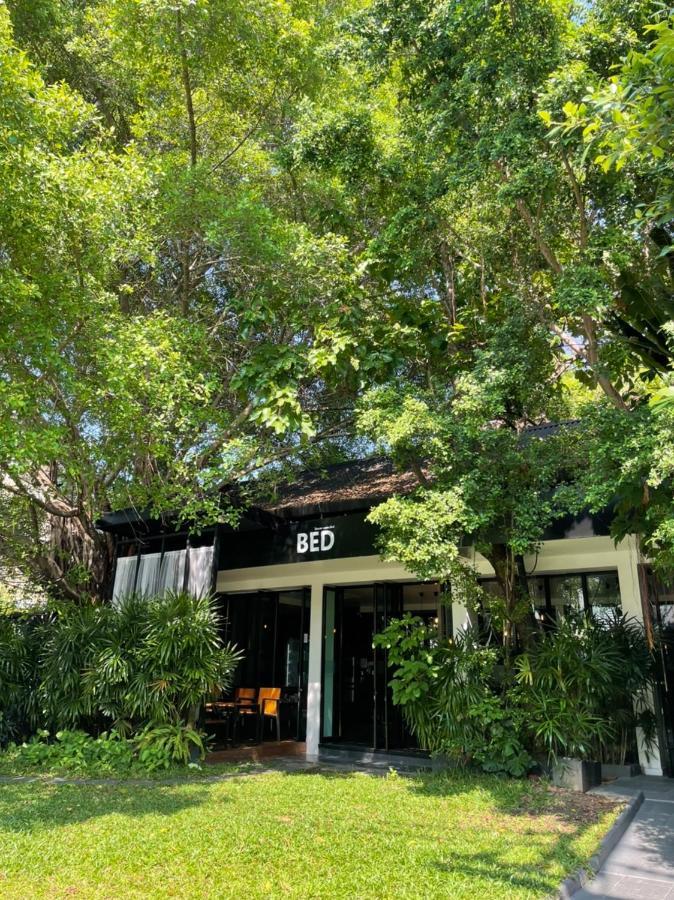 Bed Phrasingh-Adults Only Hotel