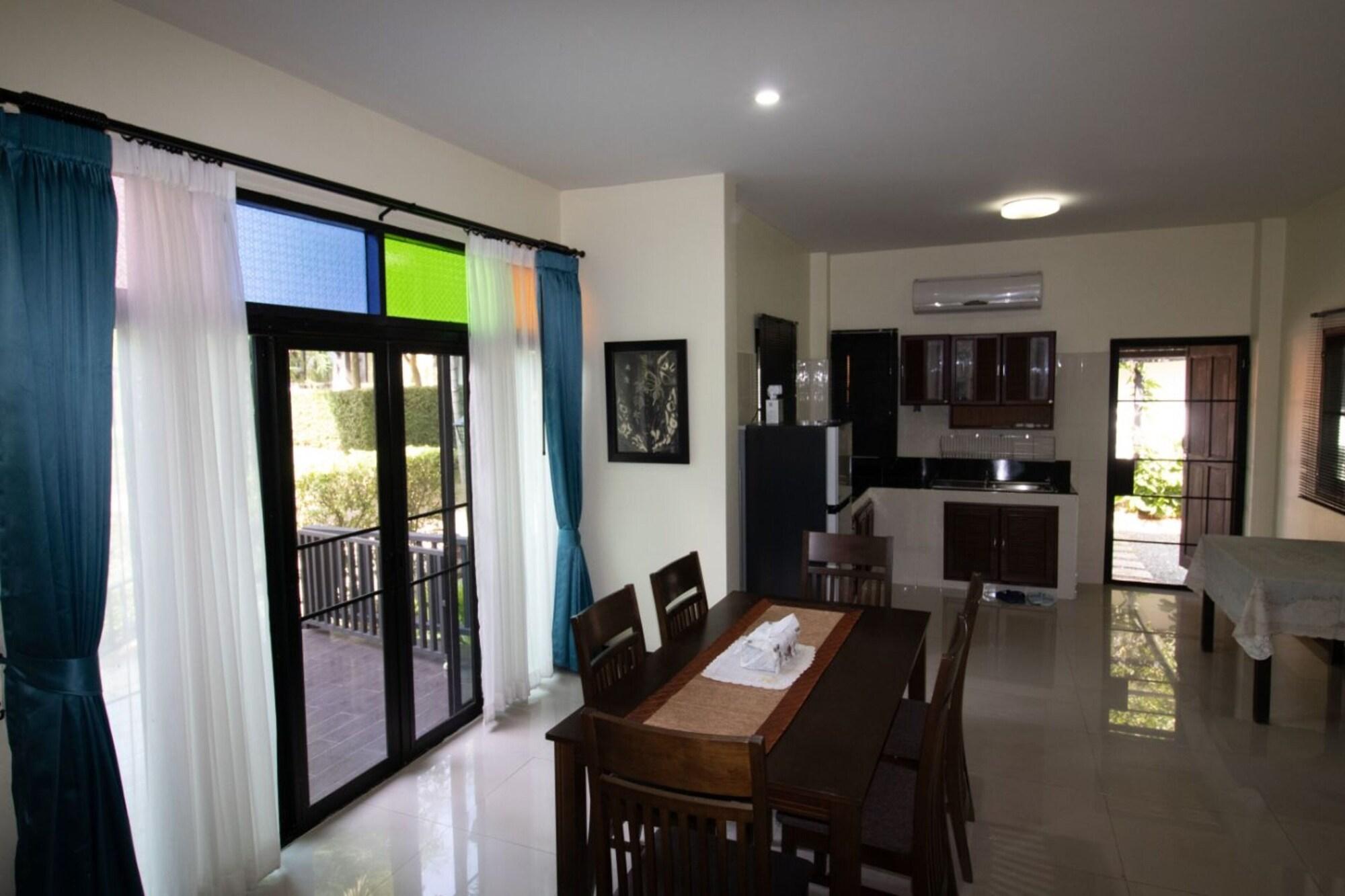 Baansuan Huansil 3*