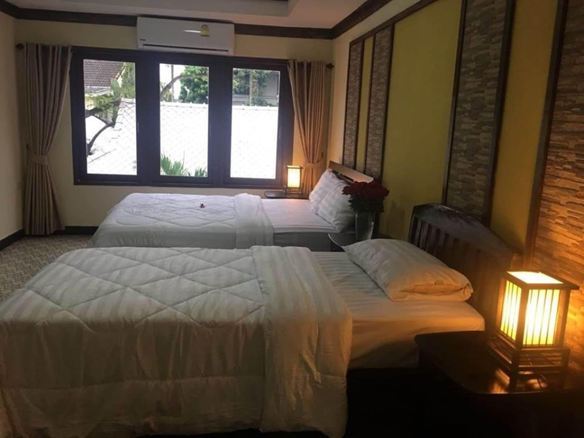 Jaidee Bamboo Huts Hotel Chiang Mai