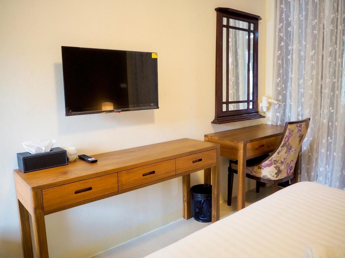 Hotel Baan Dan Ta Wan Nuea