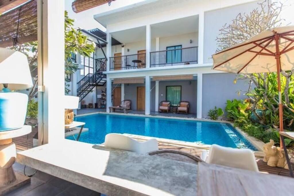 Chiangmai清迈 Cozy Pool 8rooms Villa Chiang Mai