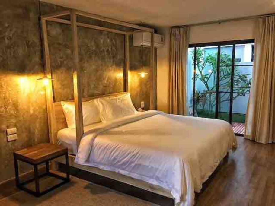 Villa Chiangmai清迈 Cozy Pool 8rooms