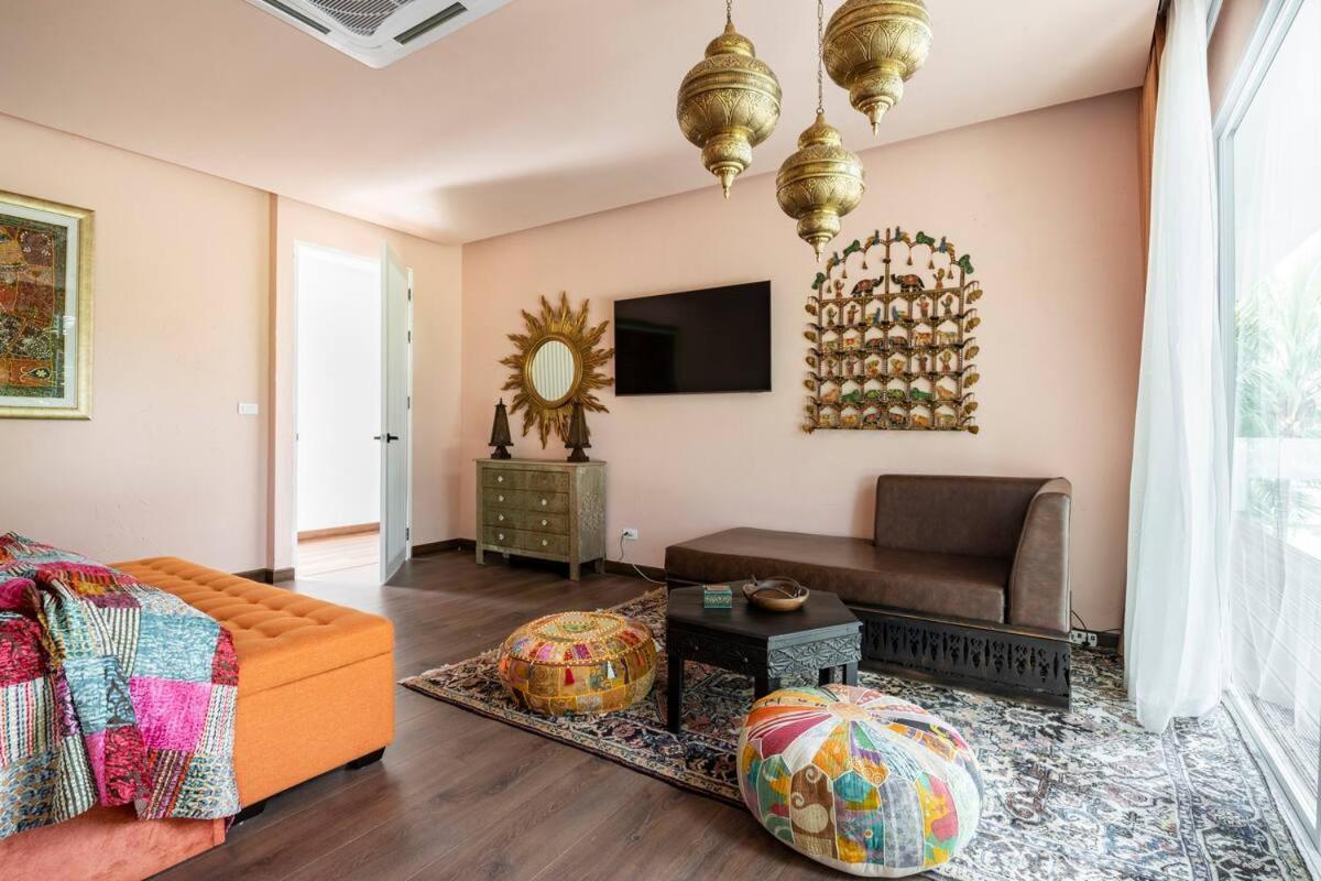 Villa Palm - Award Winning Modern Luxury & Exclusive *