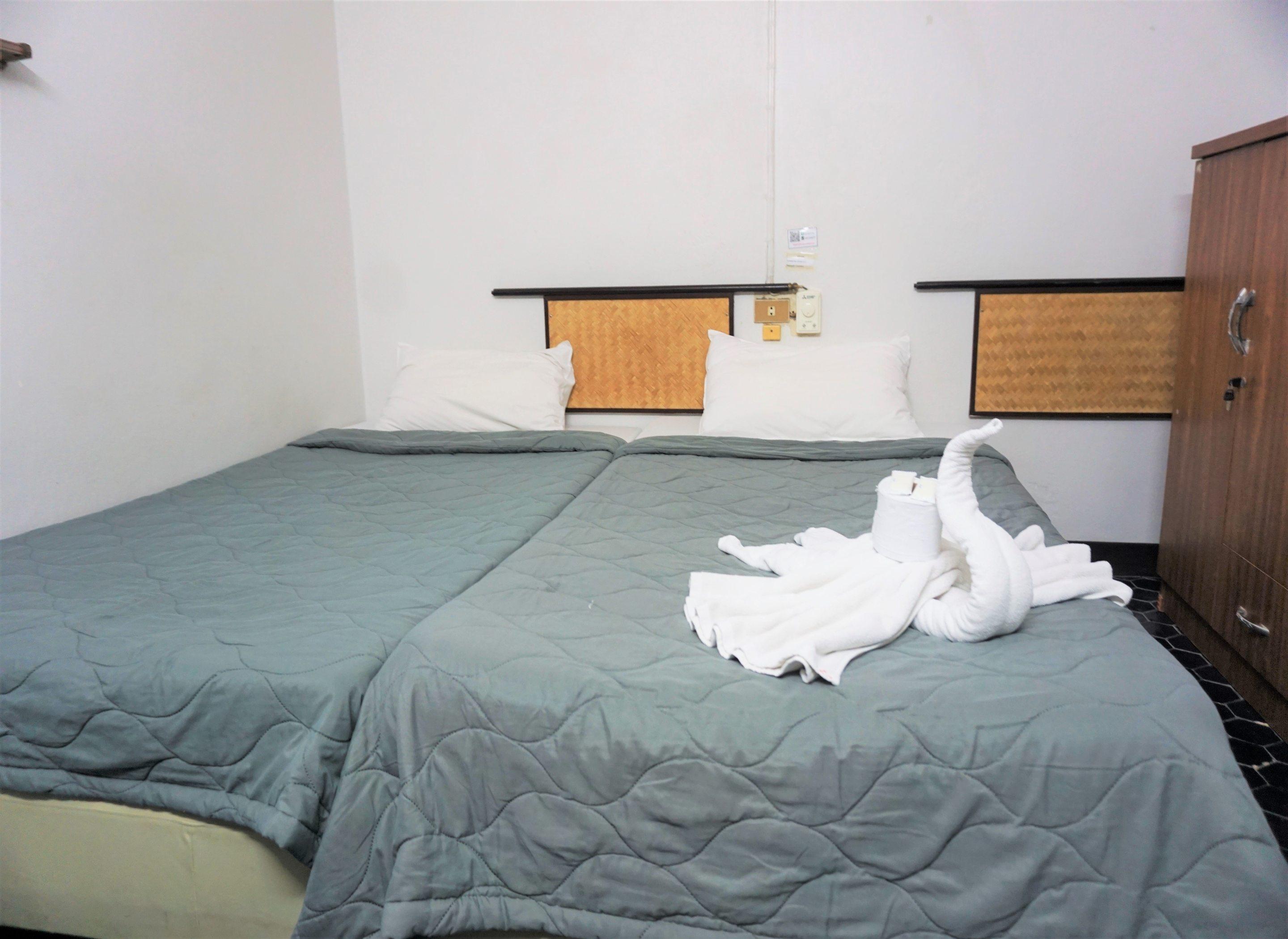 Chomdoi House Hotel 2*