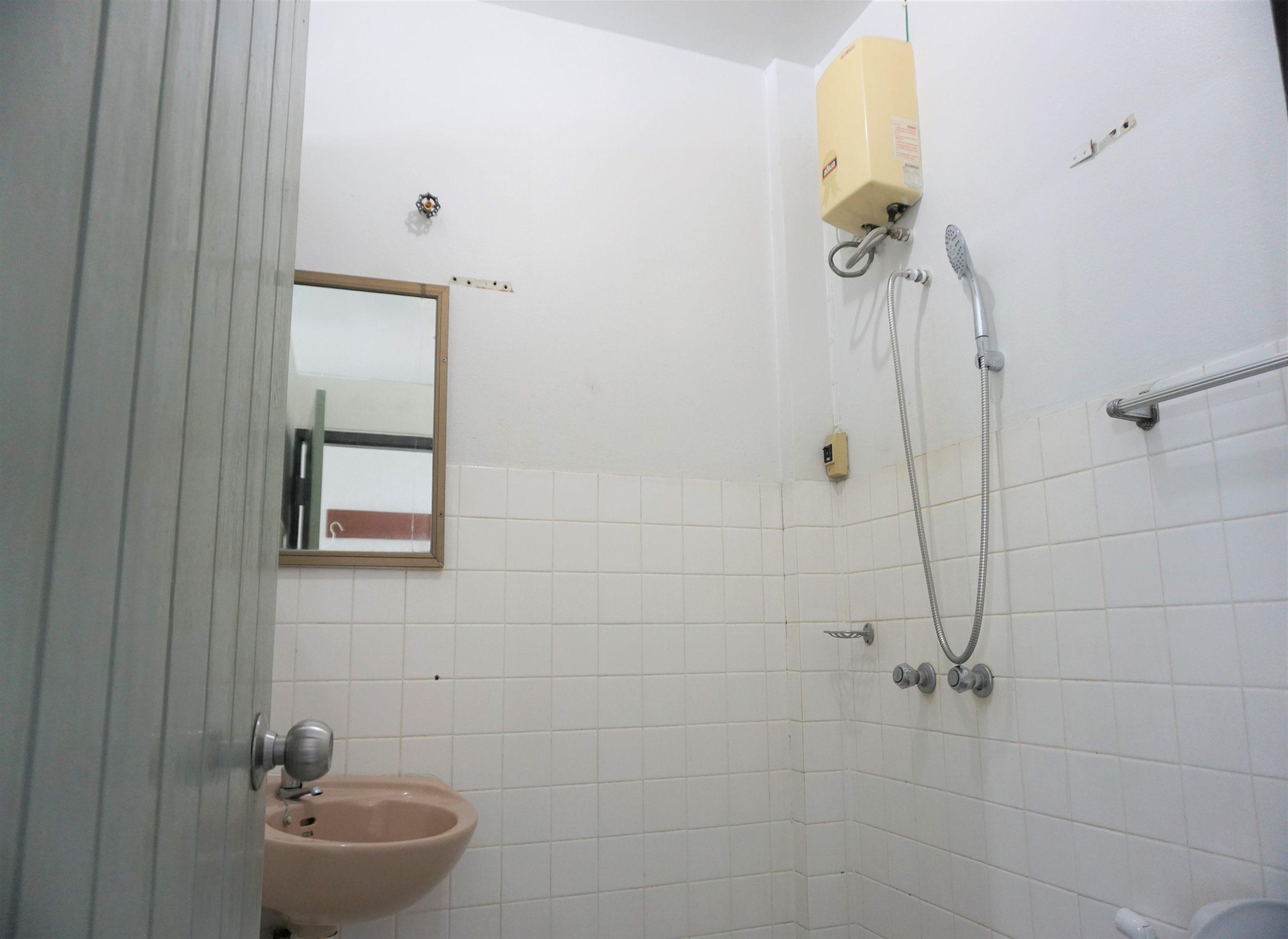 Chomdoi House Hotel 2*