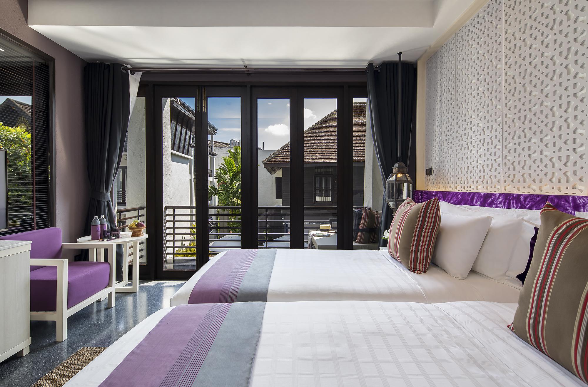 U Hotel 4*