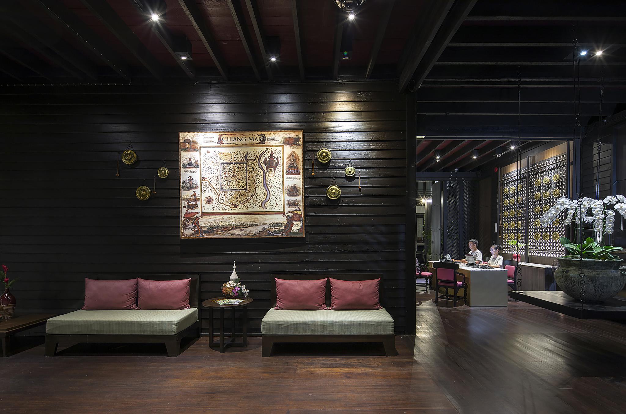 Hotel U