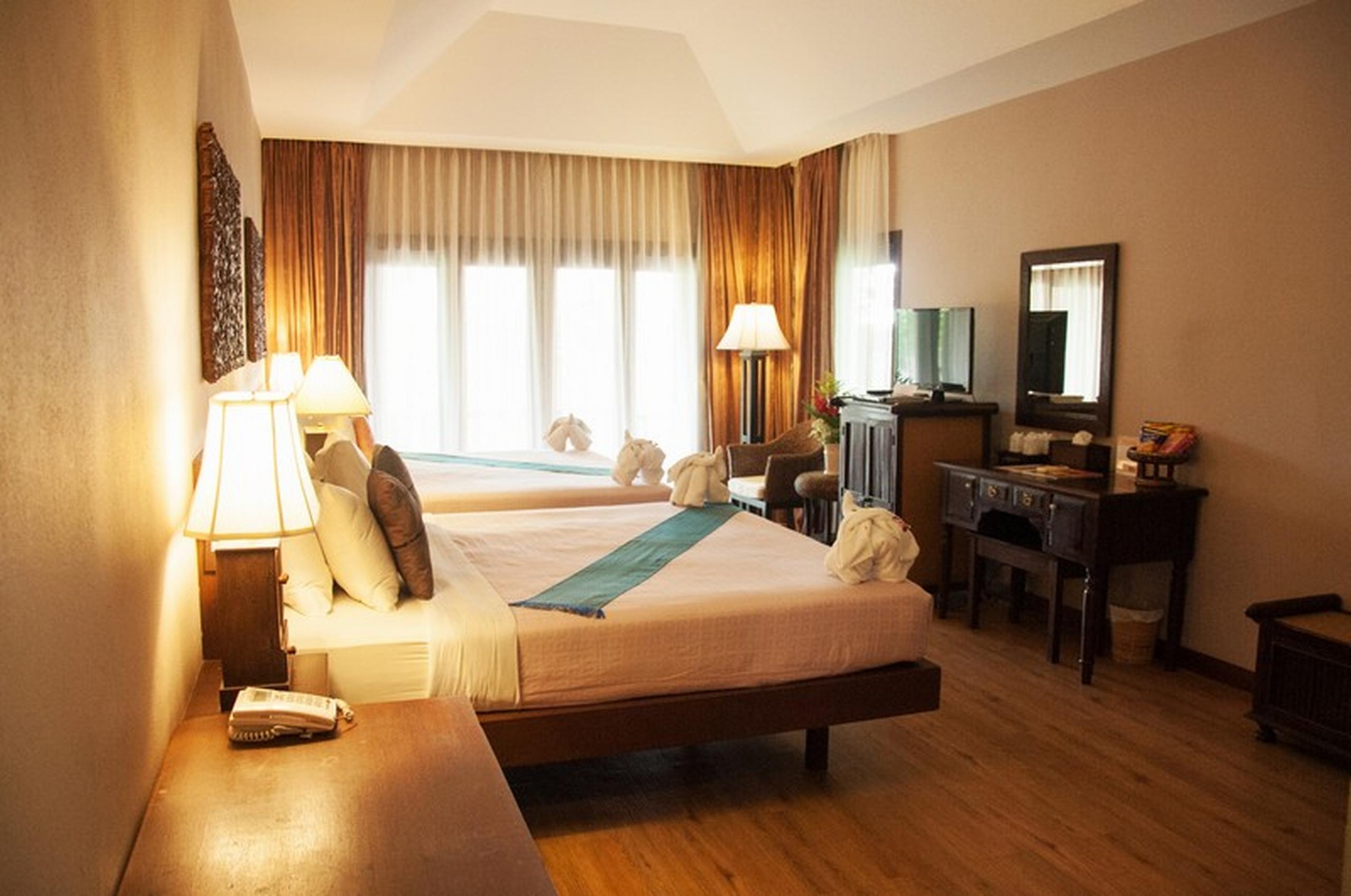 Lanna Dusita Riverside Boutique Resort 4*