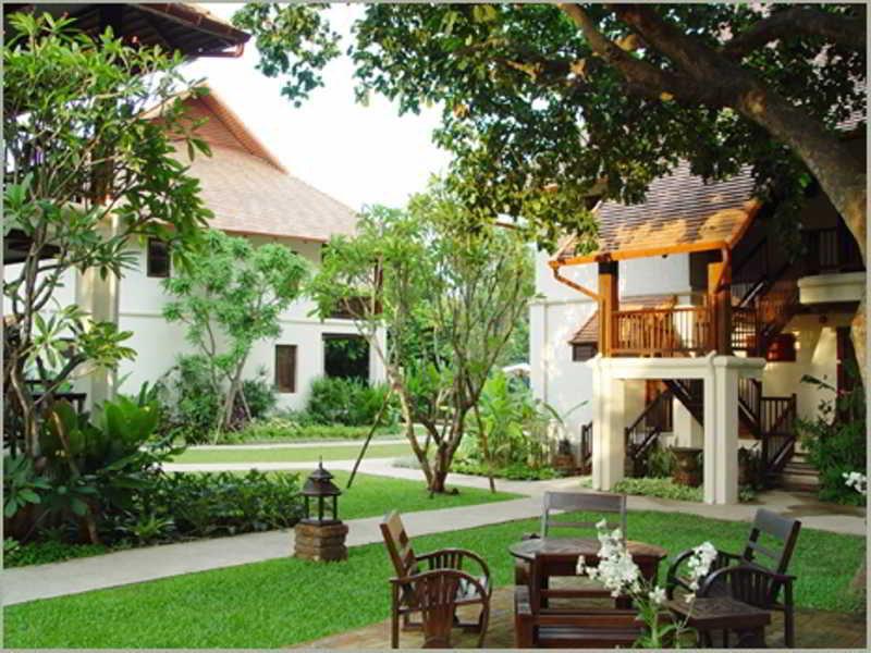 Lanna Dusita Riverside Boutique