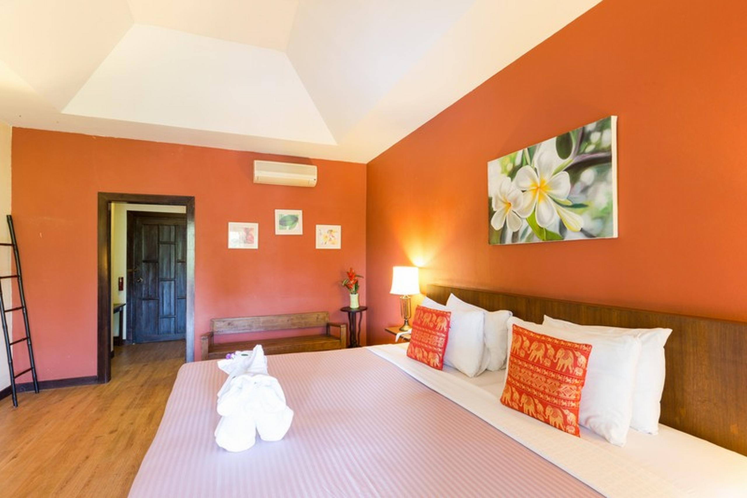 Lanna Dusita Riverside Boutique Resort