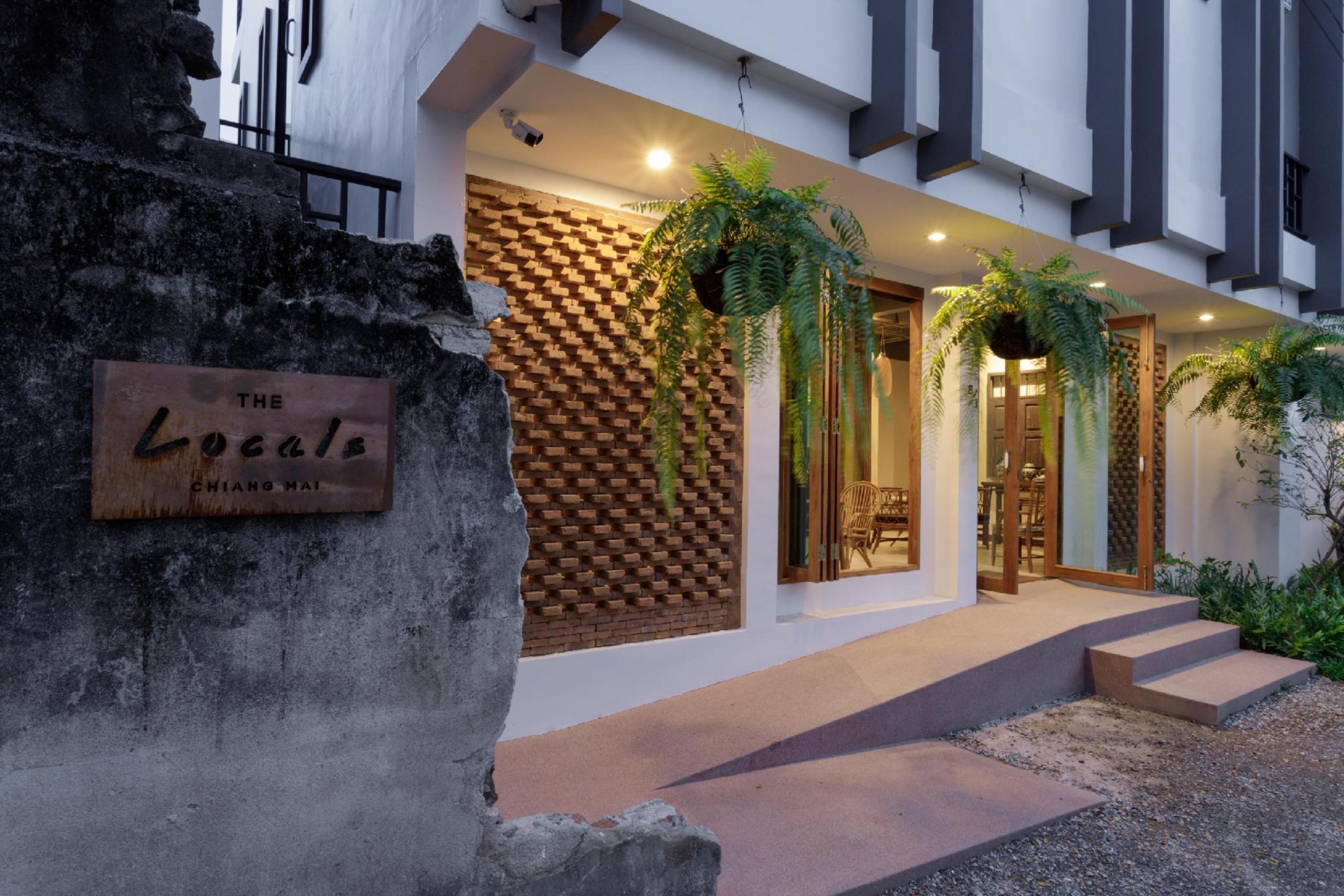 The Locals Hotel 3*