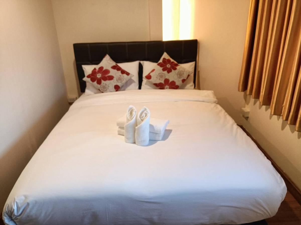 Hostel Soft Night Barzaar