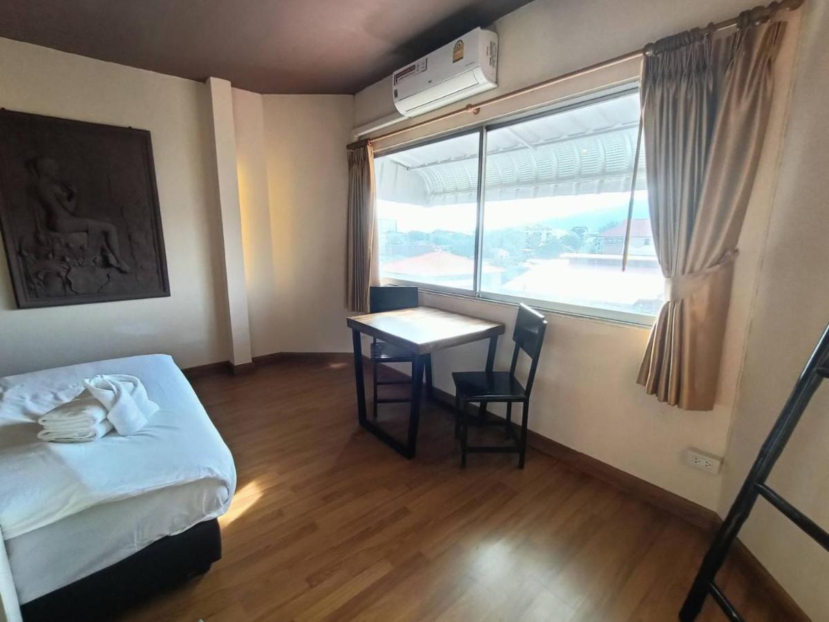 Soft Night Barzaar Hostel Chiang Mai