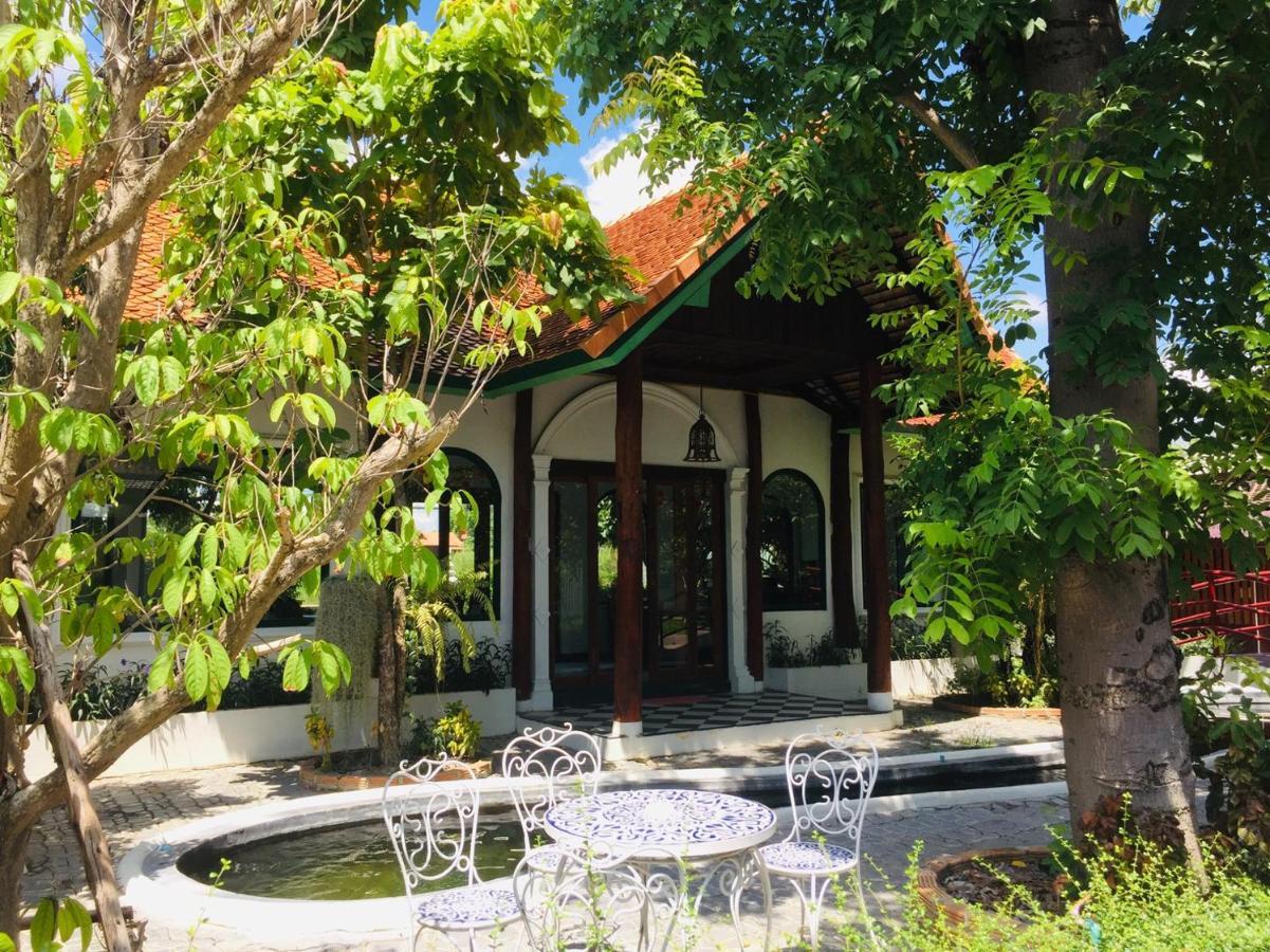 Teena​ House Chiang​ Mai Hotel