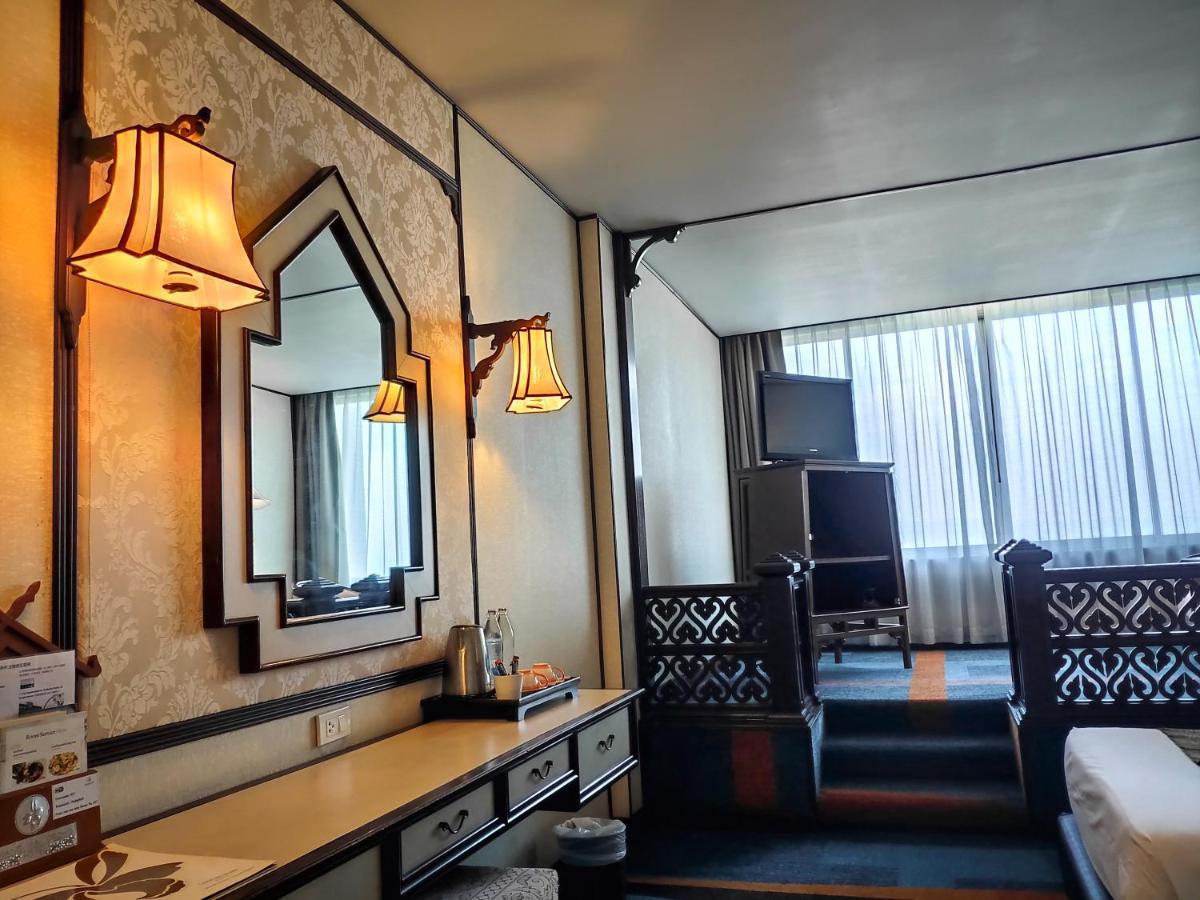 Hotel Orchid 4*