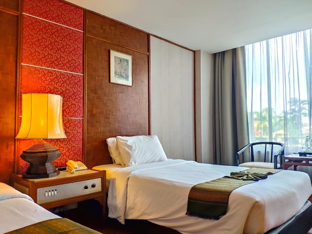 Hotel Orchid 4*