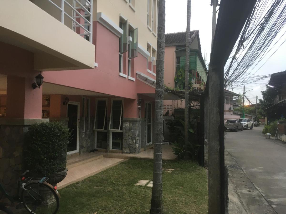 Casa de hóspedes Triple Palms House