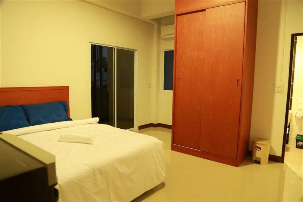 Tikky Place Hostel