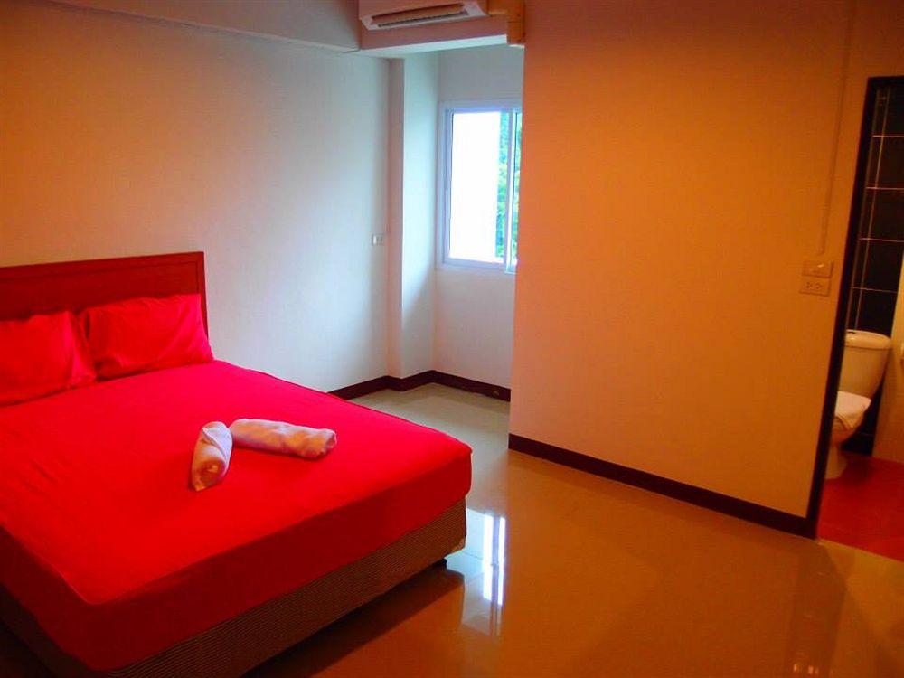 Hostel Tikky Place *