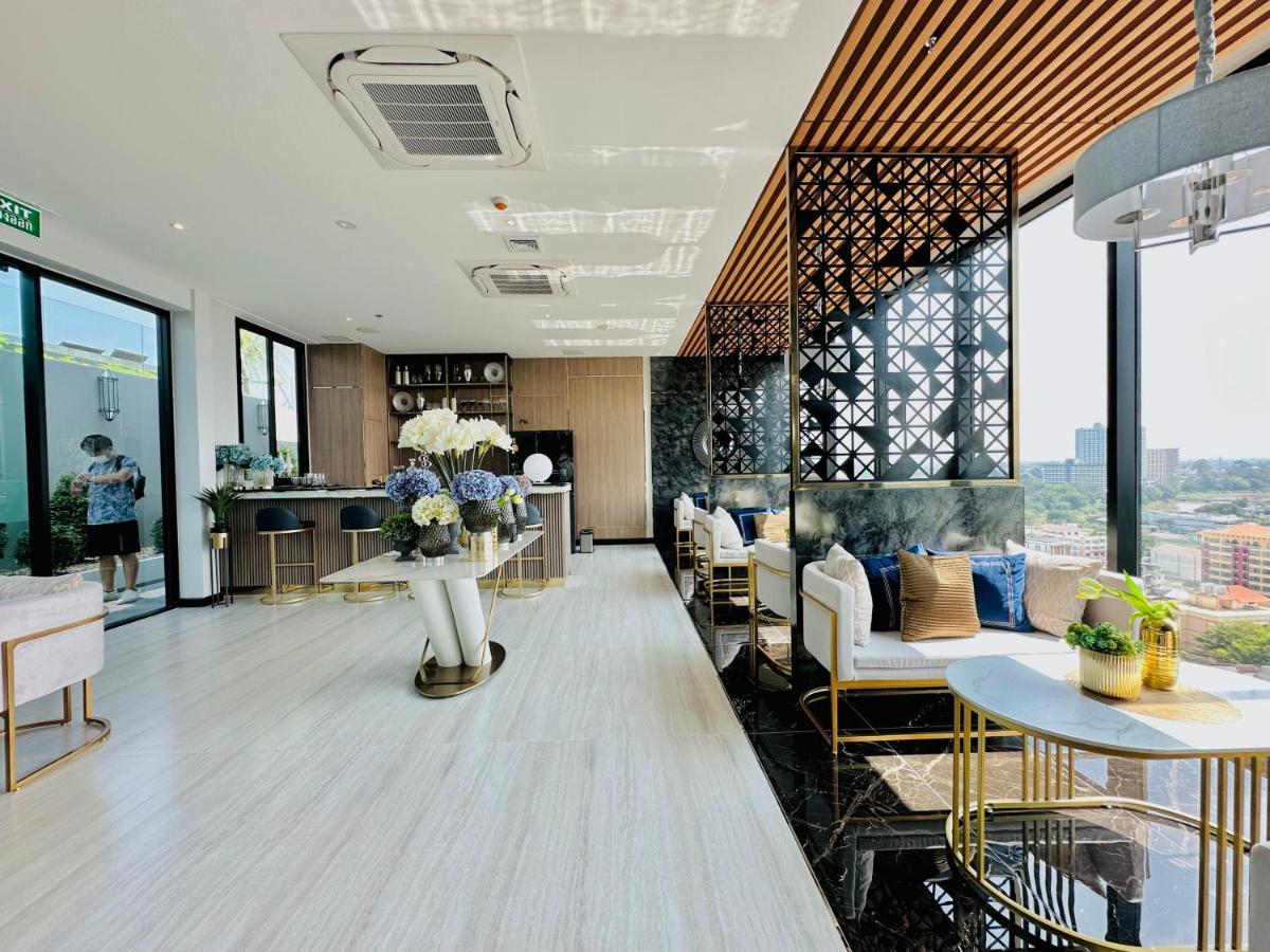 Apartamento 清迈astra Sky River无边泳池宽敞wifi山景大三卧套房-有大电视和ps4pro Chiang Mai