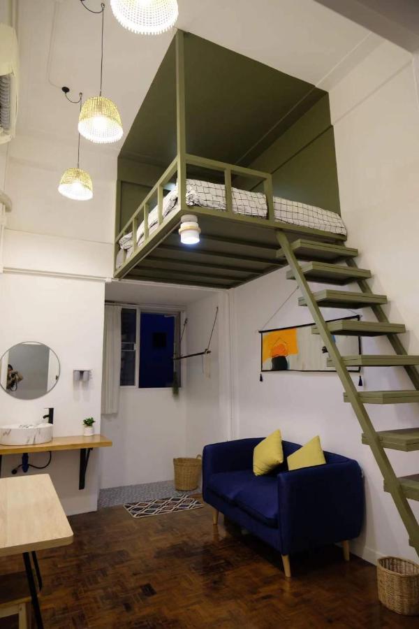 Homestay Float's House