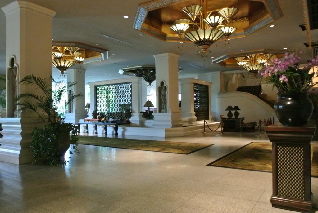 Chiangmai Plaza Hotel 4*