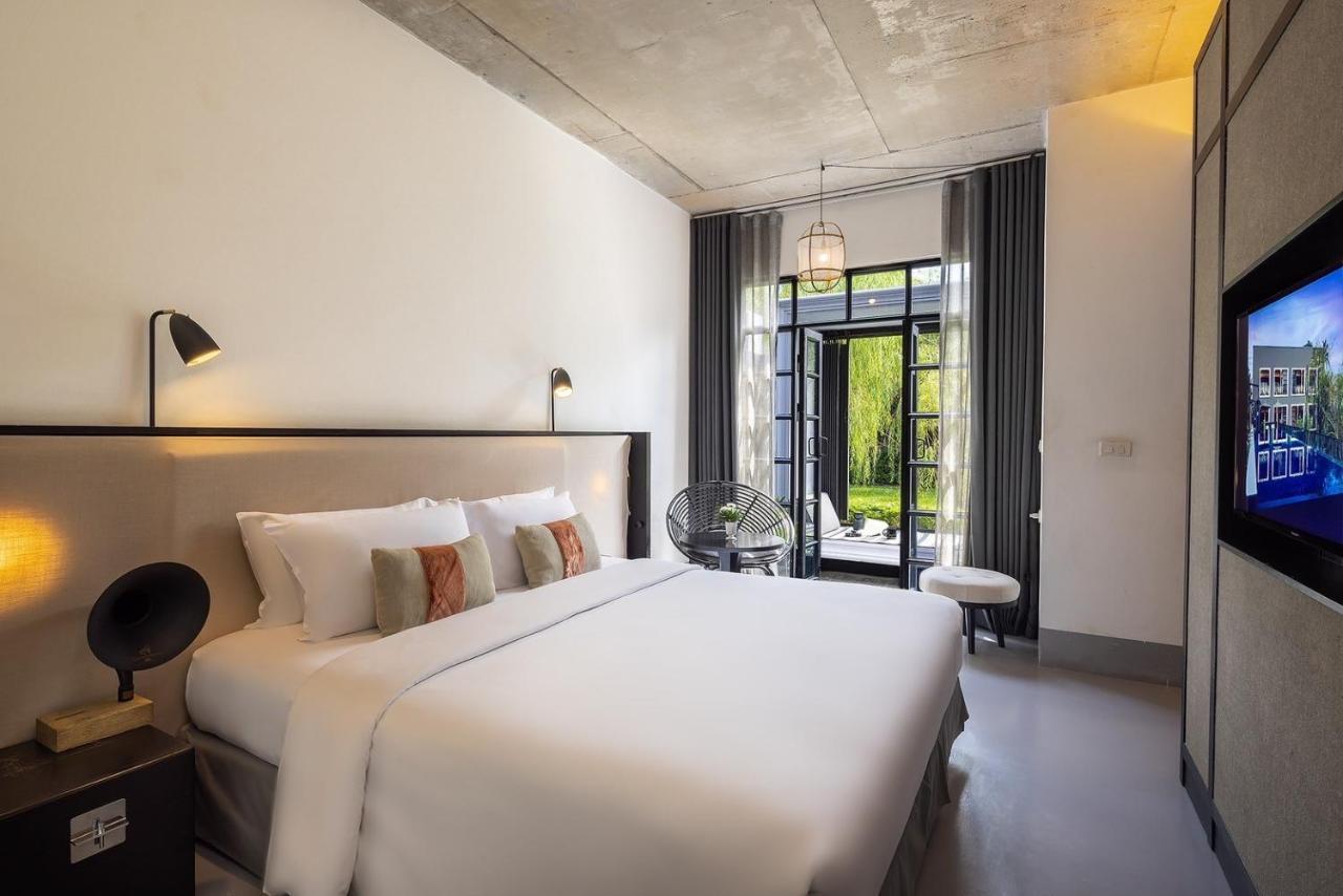Hotel Ping Silhouette 4*