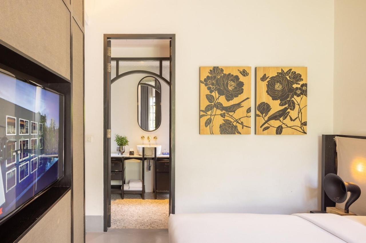Hotel Ping Silhouette 4*